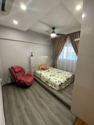 Blk 336 Jurong East Avenue 1 (Jurong East), HDB Executive #587545821